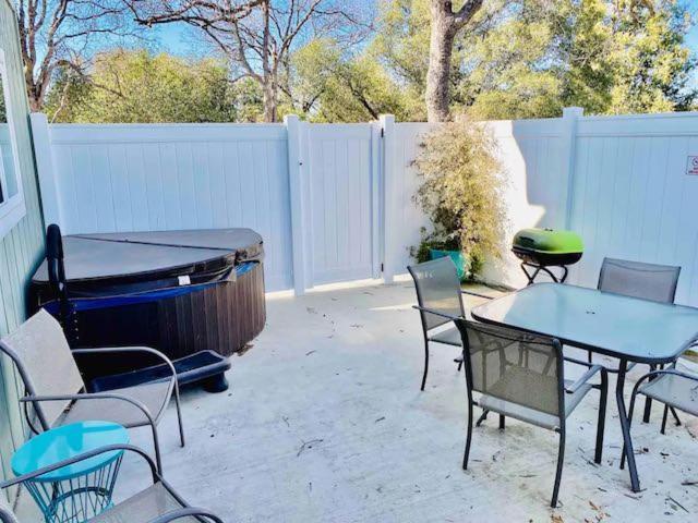 Villa Raccoon Hideout Hot Tub Bbq Arcade Darts Oakhurst Exterior foto